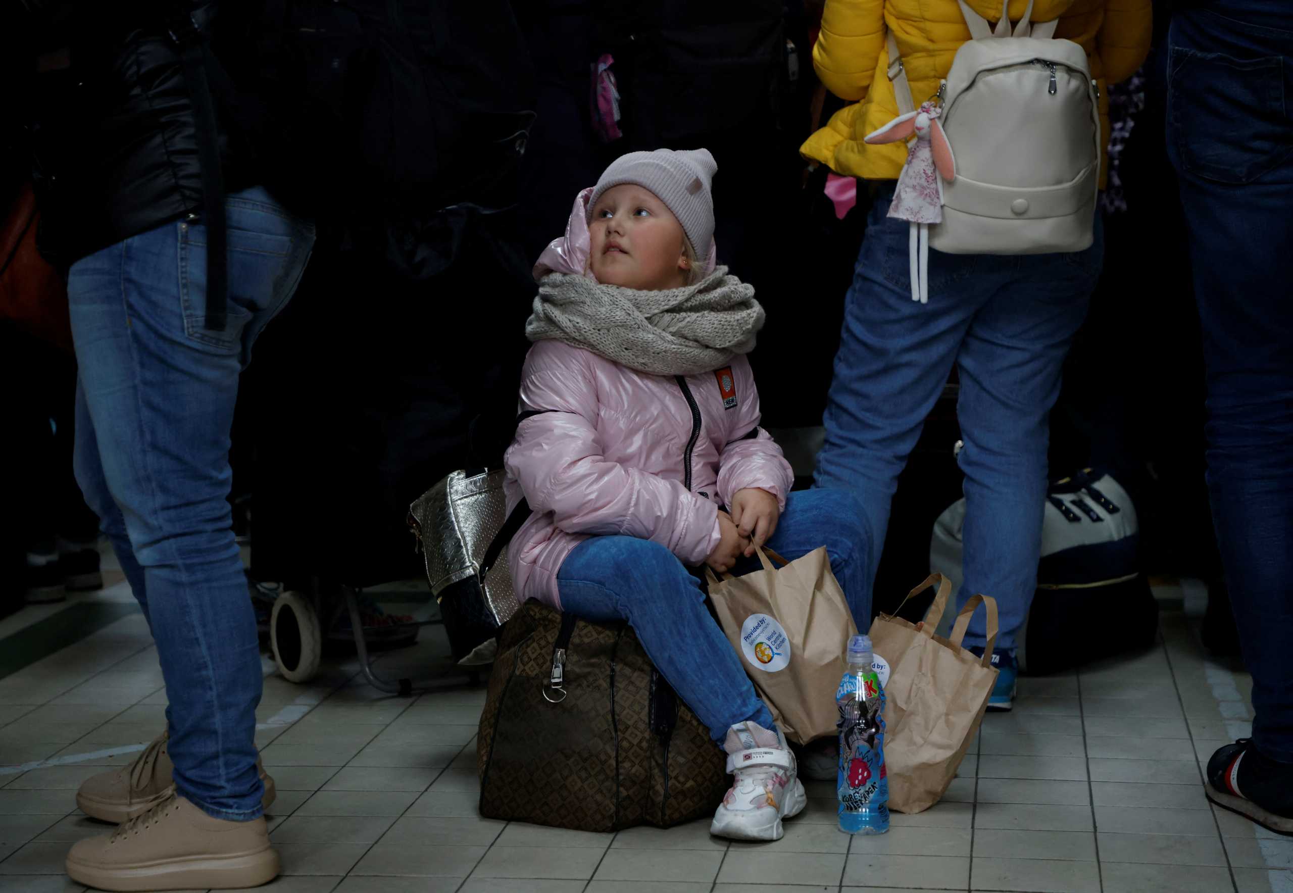 Πόλεμος στην Ουκρανία: 5,2 εκατομμύρια παιδιά εξαρτώνται από την ανθρωπιστική βοήθεια