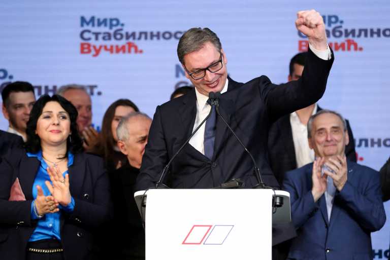 Αλεξάνταρ Βούτσιτς: Επανεξελέγη πρόεδρος της Σερβίας με 59,3%