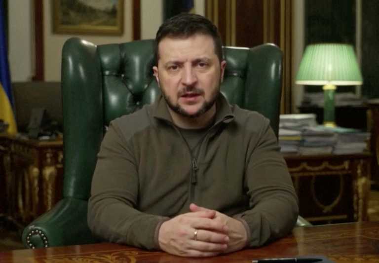 Ζελένσκι: Πολύ δύσκολη η κατάσταση στο Ντονμπάς - Στο Κίεβο ο Μιτς ΜακΚόνελ