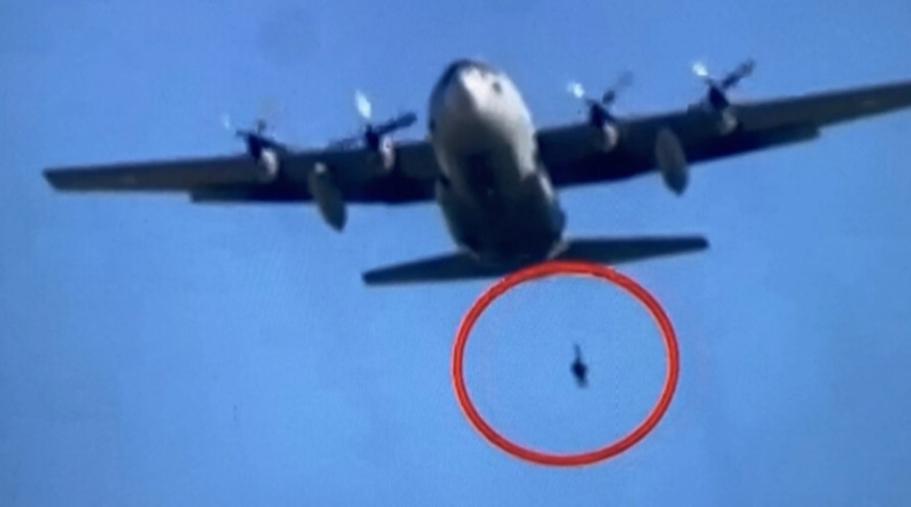 Έλληνας αλεξιπτωτιστής κρεμάστηκε σε C-130 κατά τη διάρκεια άσκησης