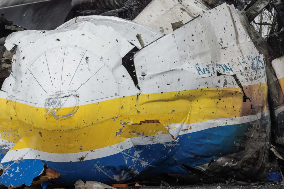 Πόλεμος στην Ουκρανία: Ένας νεκρός και 2 τραυματίες από τη συντριβή του αεροσκάφους Antonov στην Ζαπορίζια