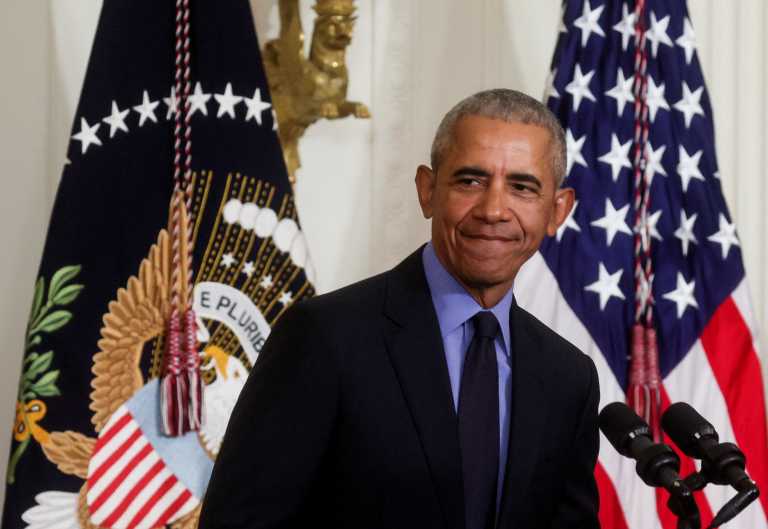 Το ζεύγος Ομπάμα επιστρέφει στον Λευκό Οίκο για την παρουσίαση των επίσημων πορτρέτων τους