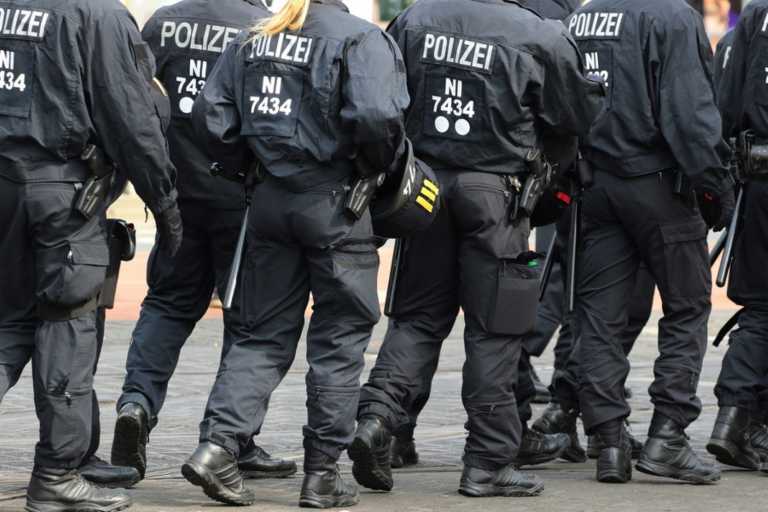 Βερολίνο: Αποκλείστηκε το Διεθνές Συνεδριακό Κέντρο – Εθεάθησαν άτομα με «επικίνδυνα αντικείμενα»