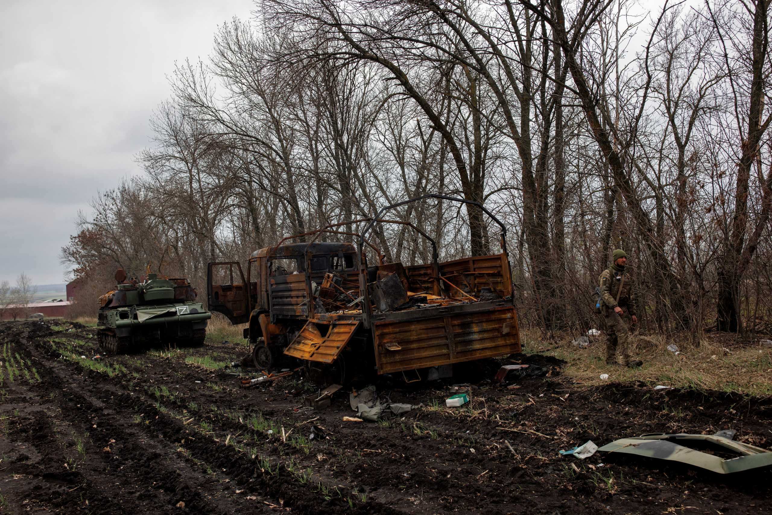 Πόλεμος στην Ουκρανία: Ρωσικά πυρά κατά λεωφορείων με αμάχους καταγγέλλει η εισαγγελία – 7 νεκροί, 27 τραυματίες