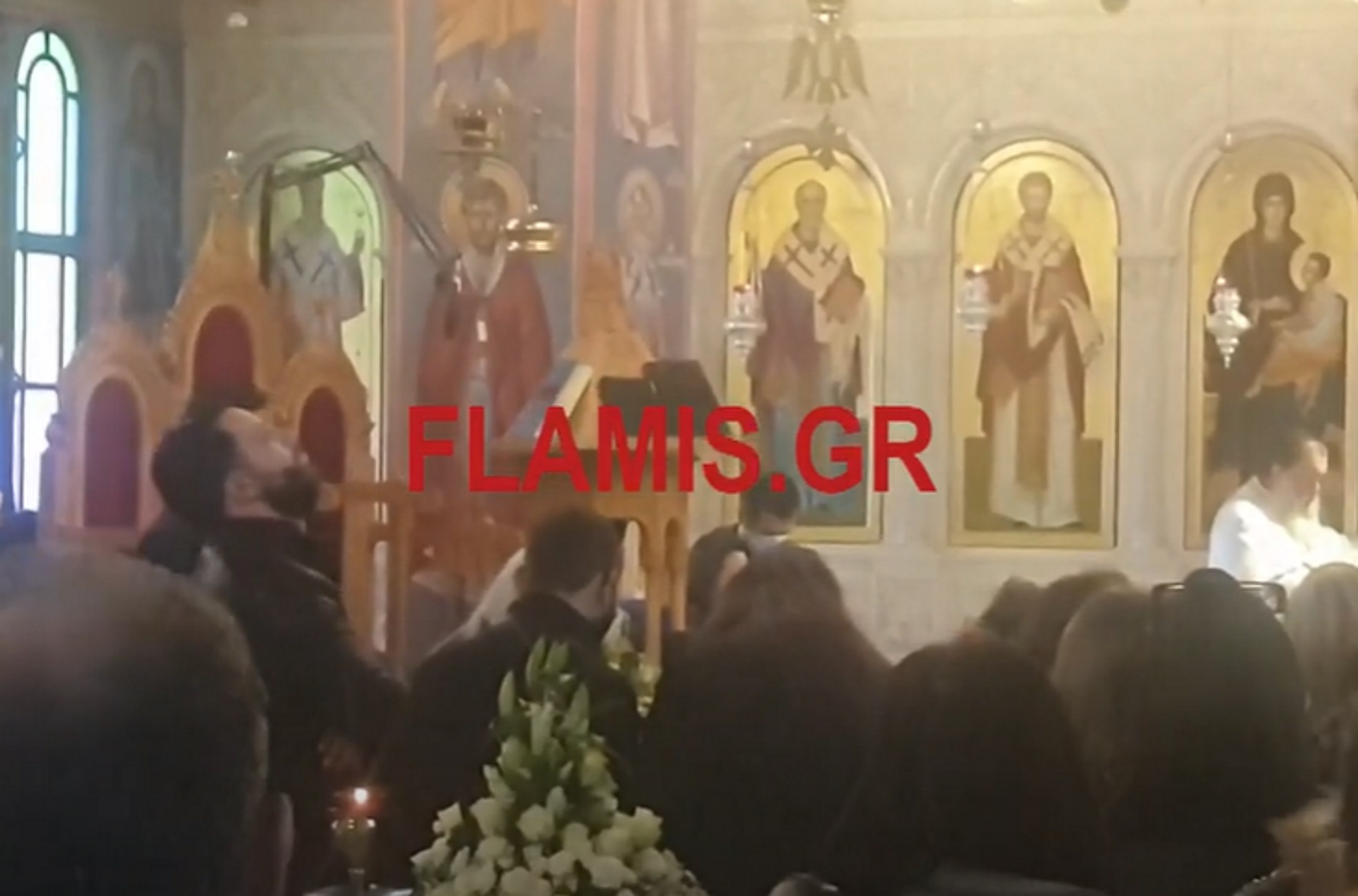 Πάτρα: Ρούλα Πισπιρίγκου και Μάνος Δασκαλάκης στην κηδεία της  Τζωρτζίνας – Το άγνωστο βίντεο που προκαλεί συζητήσεις