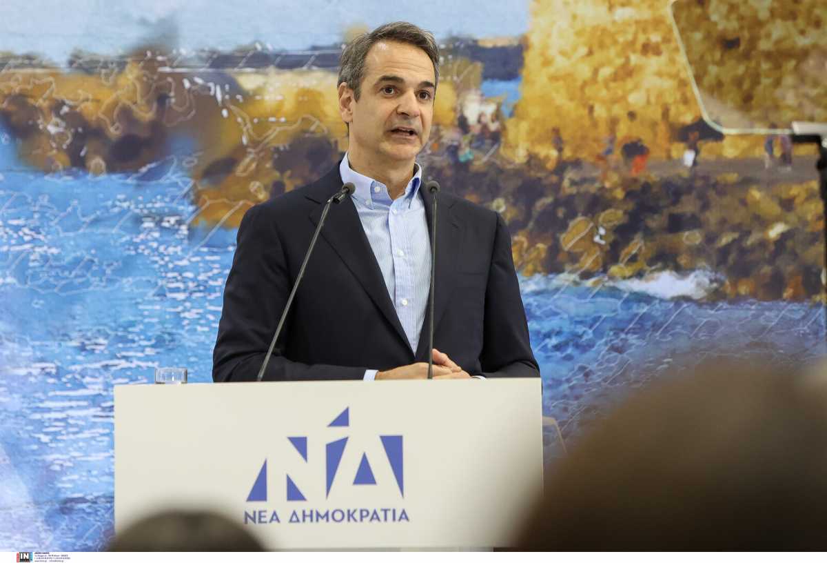 Εκλογές: «Γρίφος» η ημερομηνία τους – Οι εισηγήσεις στον Κυριάκο Μητσοτάκη και το άνοιγμα προς το «κέντρο»