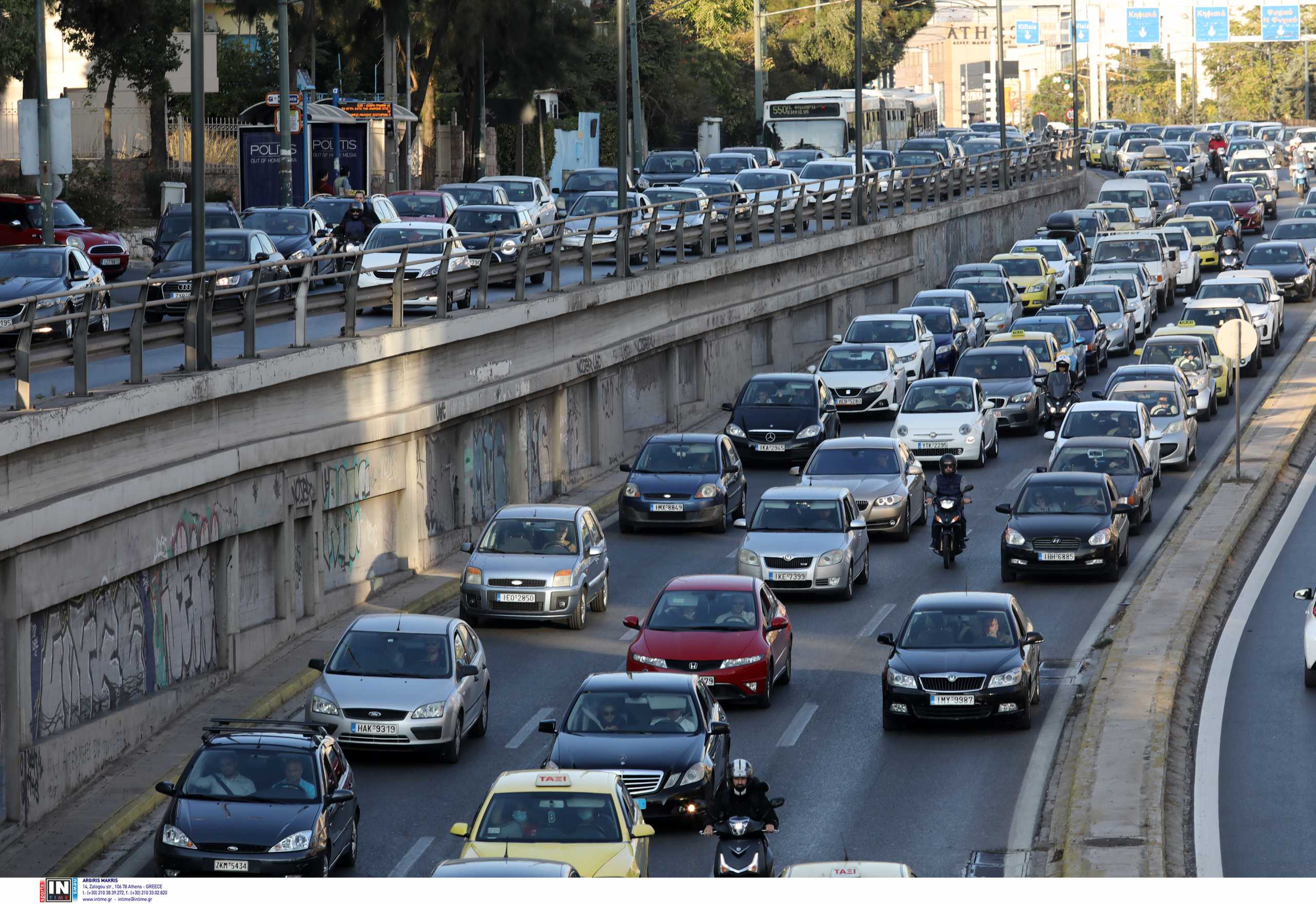 Το κυκλοφοριακό έμφραγμα στην Αττική – Οι δρόμοι Γολγοθάς για τους οδηγούς στο Λεκανοπέδιο