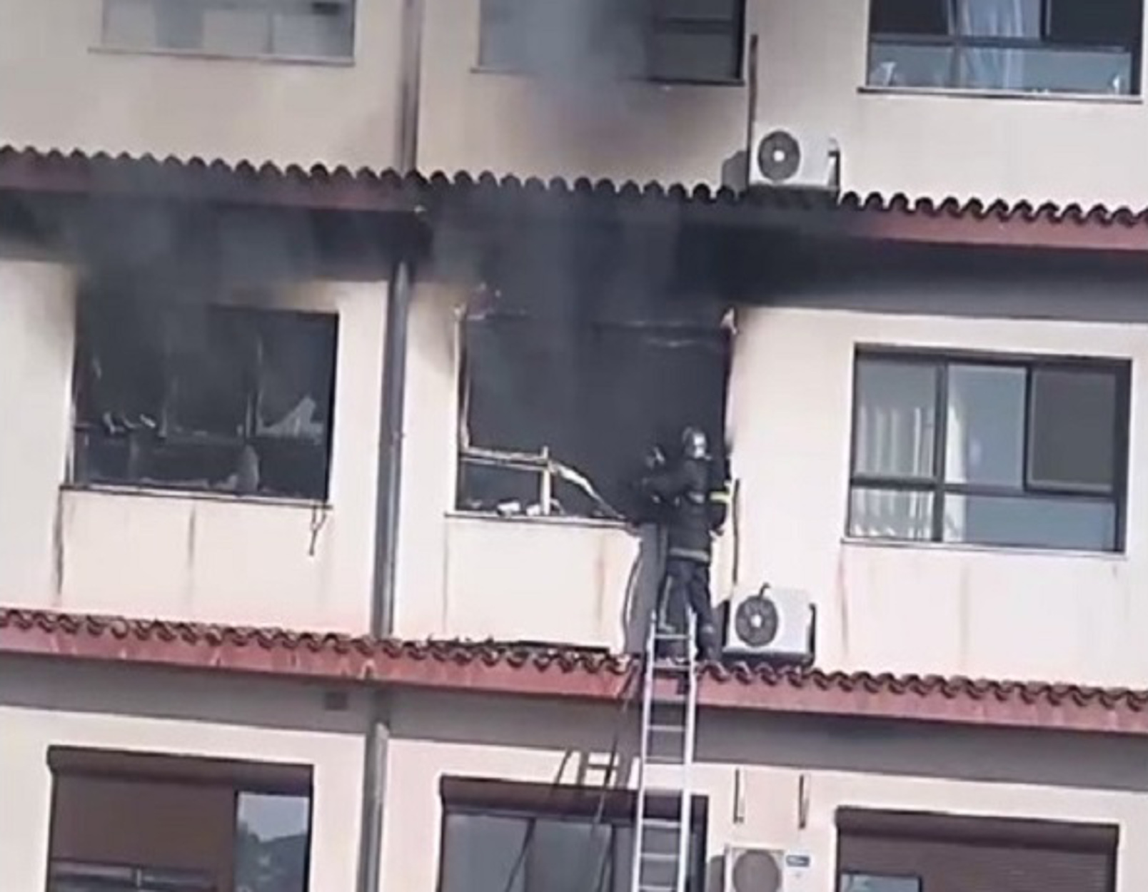 Θεσσαλονίκη: Φωτιά στο νοσοκομείο Παπανικολάου, στην πνευμονολογική κλινική
