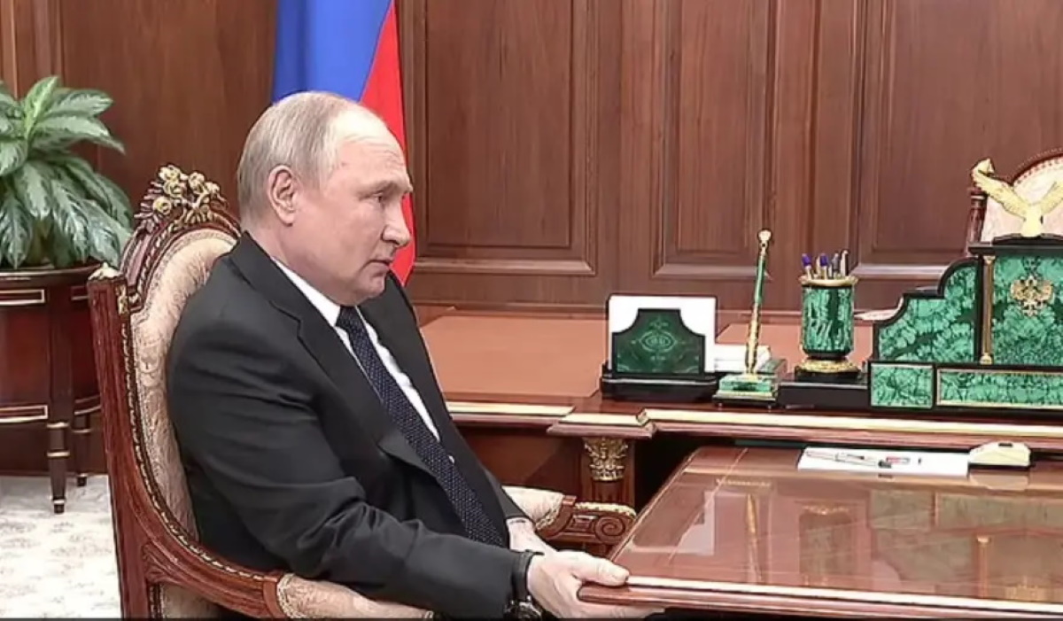 Βλαντίμιρ Πούτιν: «Φούντωσαν» ξανά οι φήμες για την υγεία του μετά το βίντεο με Σοϊγκού