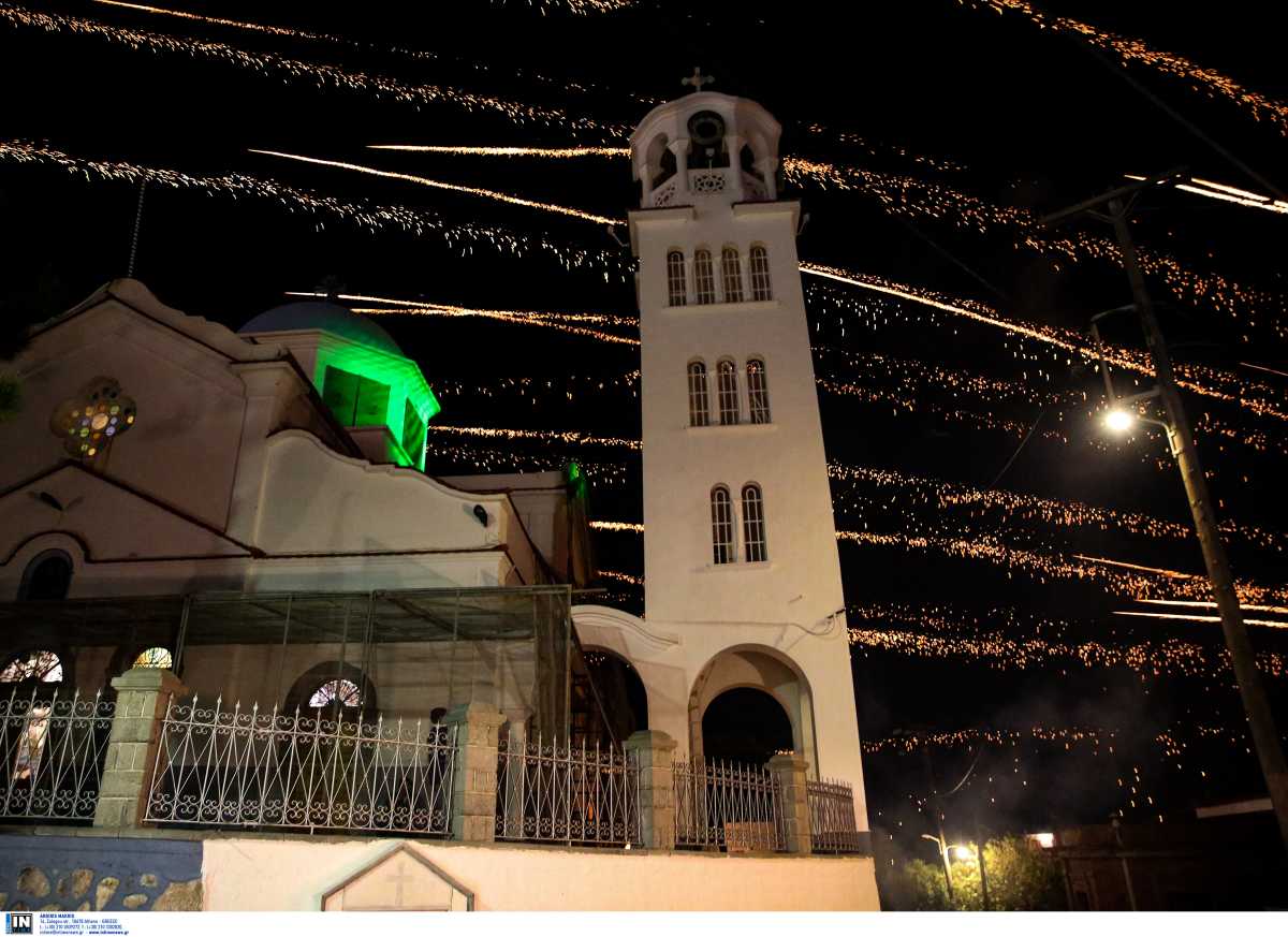 Χίος: Το Βροντάδο «οχυρώνεται» για το ρουκετοπόλεμο – Καλύπτονται σπίτια και εκκλησίες