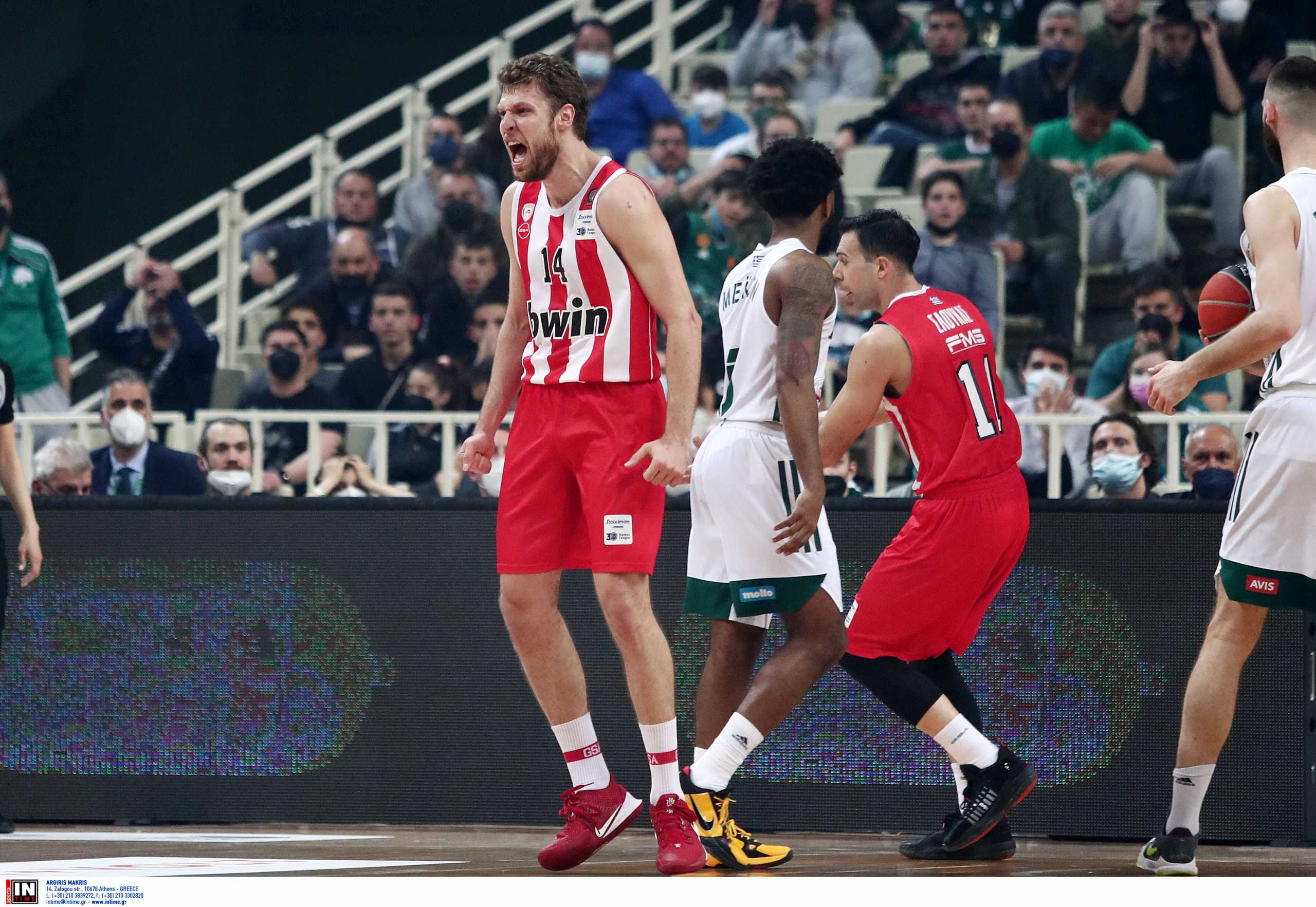 Παναθηναϊκός – Ολυμπιακός 62-68: «Άλωσε» το ΟΑΚΑ και «έπιασε» κορυφή