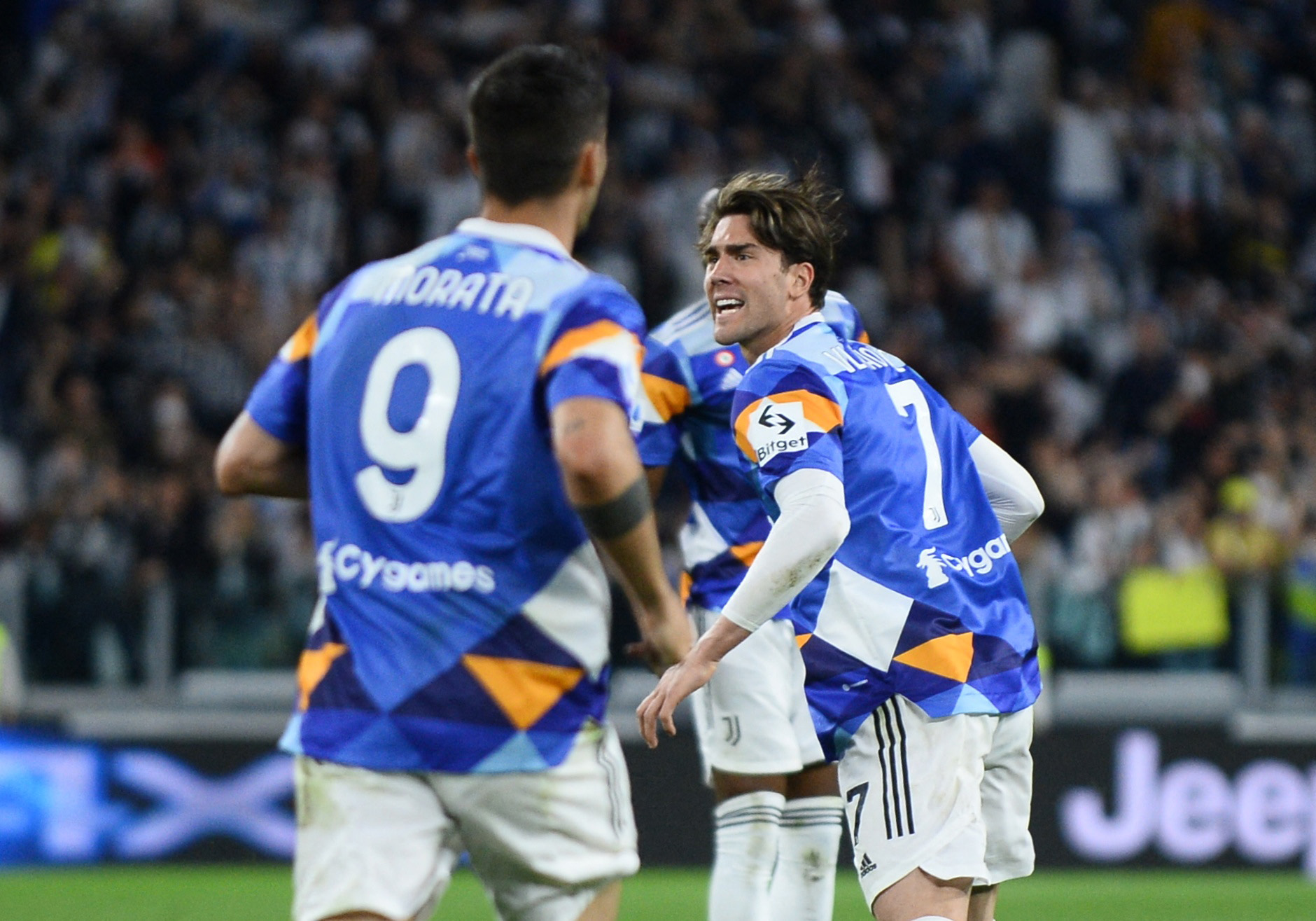 Soccer Football - Serie A - Juventus v Bologna - Allianz Stadium, Turin, Italy - April 16, 2022 Juventus' Dusan Vlahovic celebrates scoring their first goal REUTERS