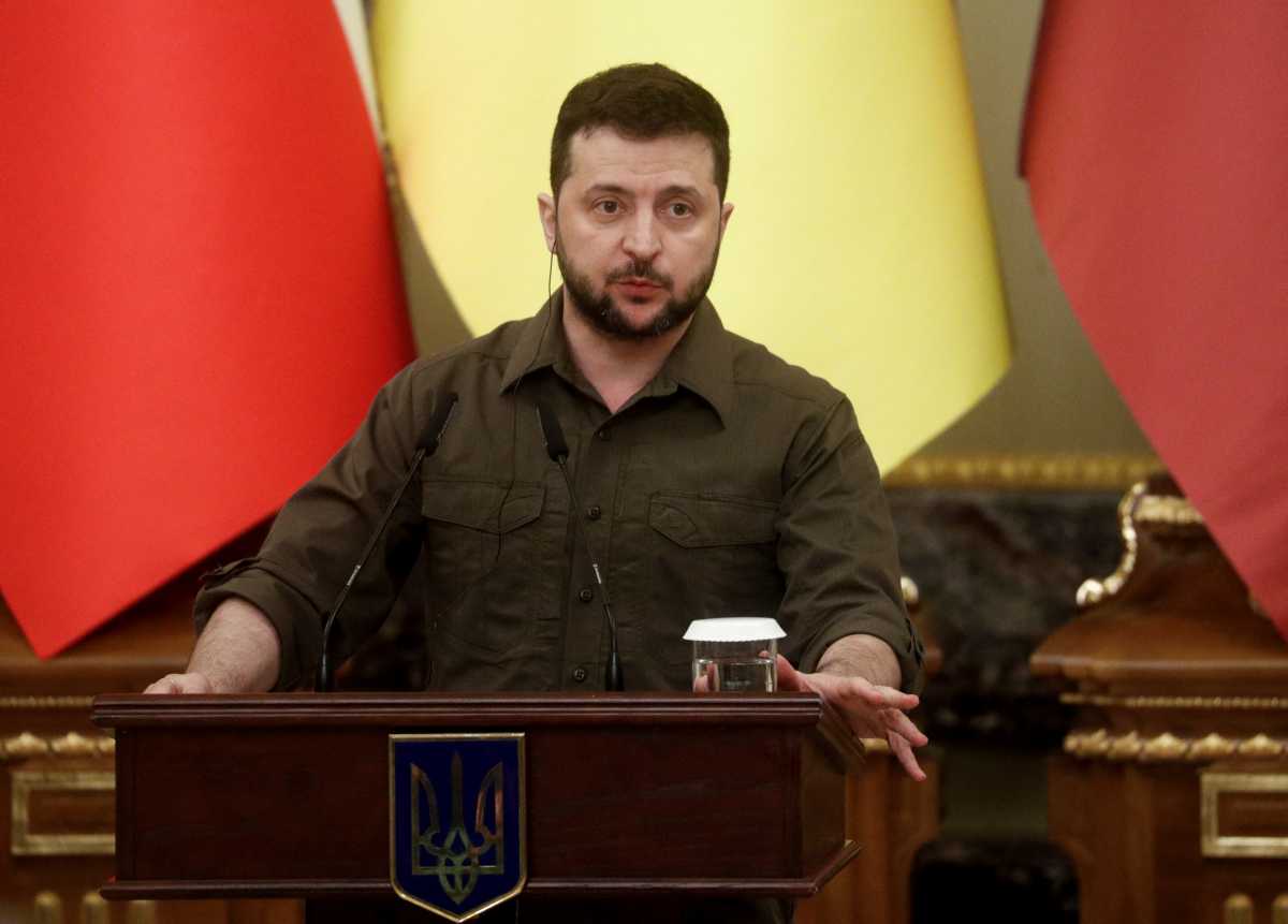 Ukrainian President Volodymyr Zelenskiy speaks during a joint news briefing with Polish President Andrzej Duda, Lithuanian President Gitanas Nauseda, Latvian President Egils Levits and Estonian President Alar Karis (not pictured), as Russia's attack on Ukraine continues, in Kyiv, Ukraine April 13, 2022. REUTERS
