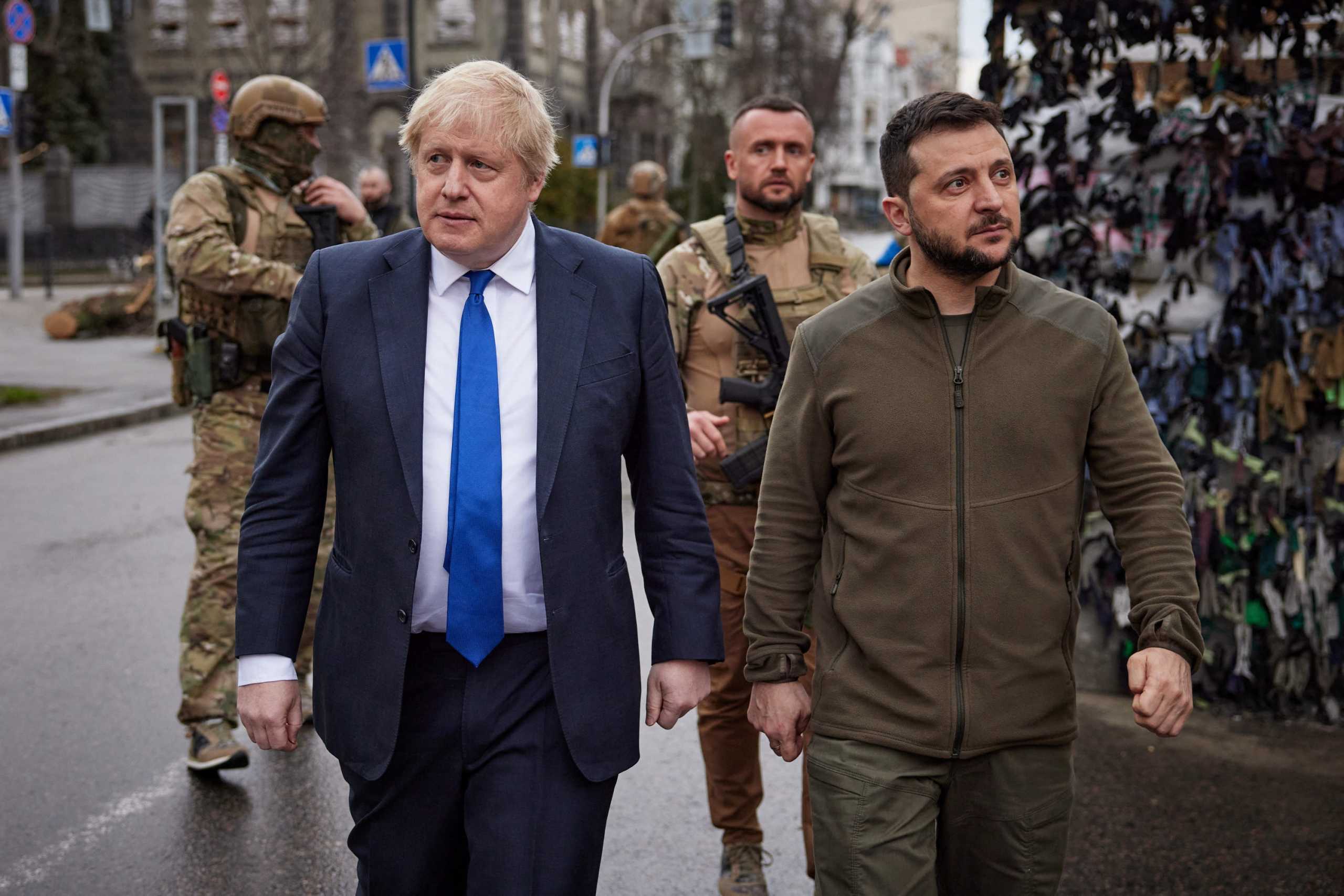 Πόλεμος στην Ουκρανία: Η Βρετανία επιβεβαιώνει την επιπλέον στρατιωτική βοήθεια στο Κίεβο