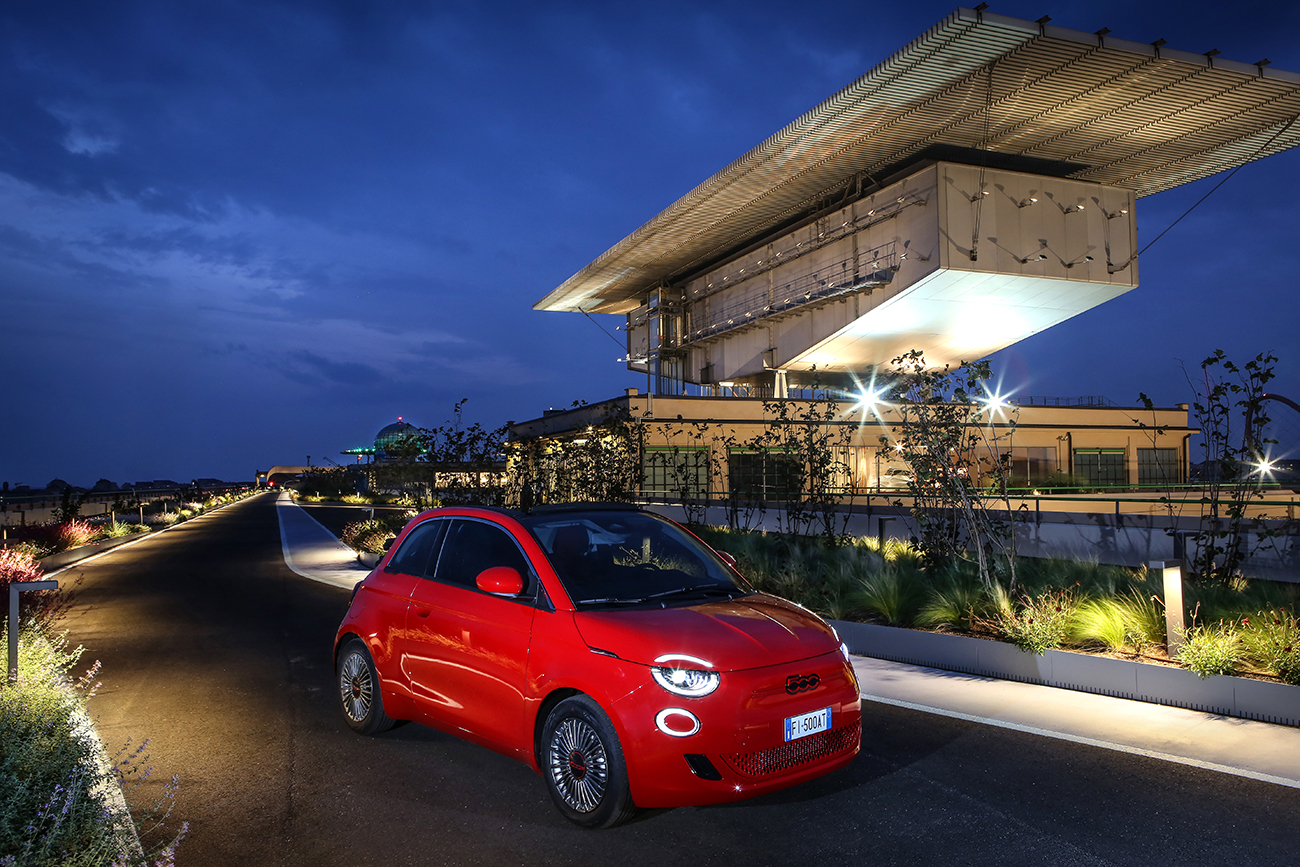 Fiat Cafe 500: Test Drive 28 μέτρα πάνω από την επιφάνεια του εδάφους