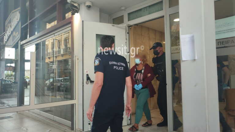 Πειραιάς: Ένας χρόνος φυλάκισης με τριετή αναστολή στη μητέρα της 5χρονης που ανασύρθηκε από το λιμάνι