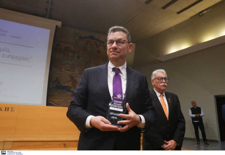 Ο «Άκης» Μπουρλά που δεν κρύβει την αγάπη του για την Θεσσαλονίκη - «Αισθάνομαι ότι ποτέ δεν έφυγα»