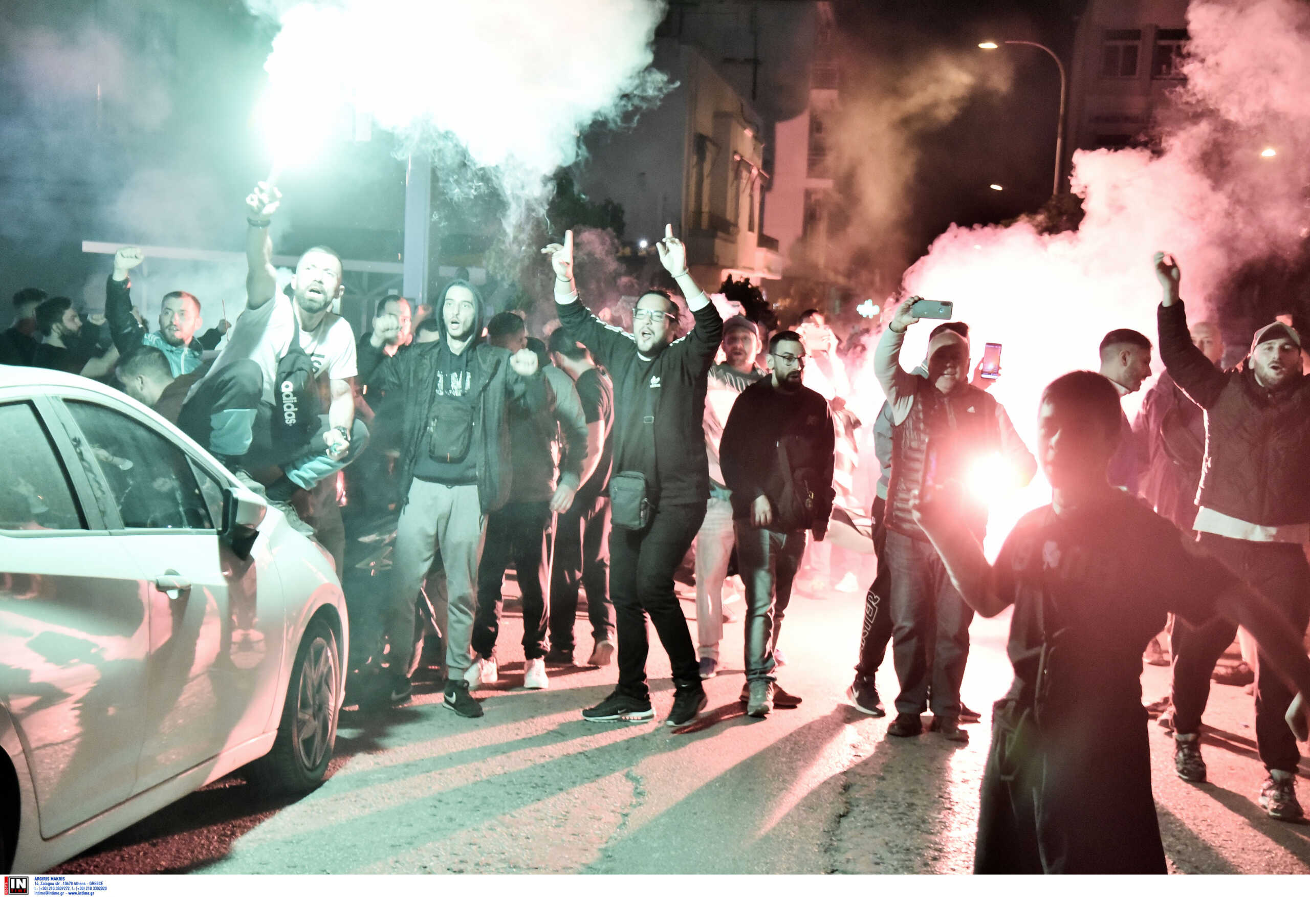 Τελικός Κυπέλλου Ελλάδας: Οπαδοί του Παναθηναϊκού στο ξενοδοχείο της ομάδας, βγήκαν έξω ποδοσφαιριστές