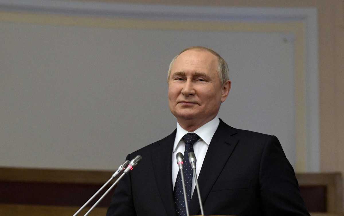 Ο Πούτιν απαντά στις κυρώσεις της Δύσης με δικές του – Υπέγραψε διάταγμα