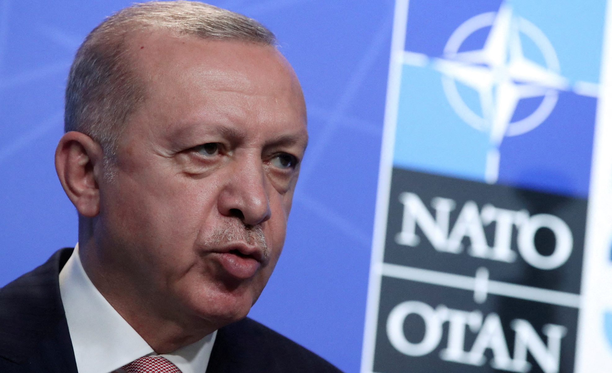 Η Τουρκία παζαρεύει επαναπατρισμό 33 «τρομοκρατών» για να συμφωνήσει σε ένταξη Σουηδίας – Φινλανδίας στο ΝΑΤΟ
