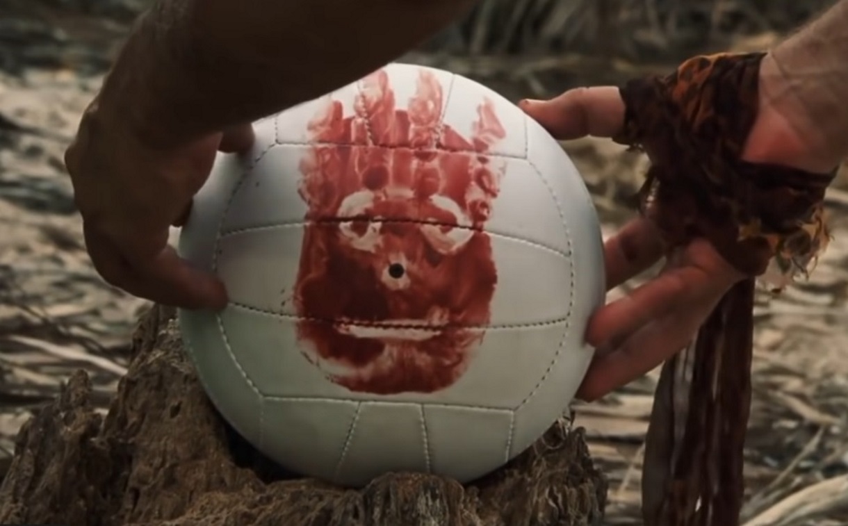 Η μπάλα του Τομ Χανκς από τον «ναυαγό» βγαίνει σε δημοπρασία με άλλα διάσημα αντικείμενα από ταινίες