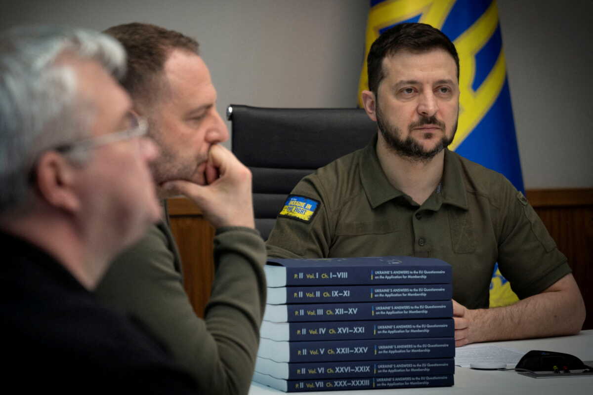 FILE PHOTO: Ukrainian President Volodymyr Zelenskiy holds a conversation with European Commission President Ursula von der Leyen via videolink, as Russia's attack on Ukraine continues, in Kyiv, Ukraine May 9, 2022.  Ukrainian Presidential Press Service