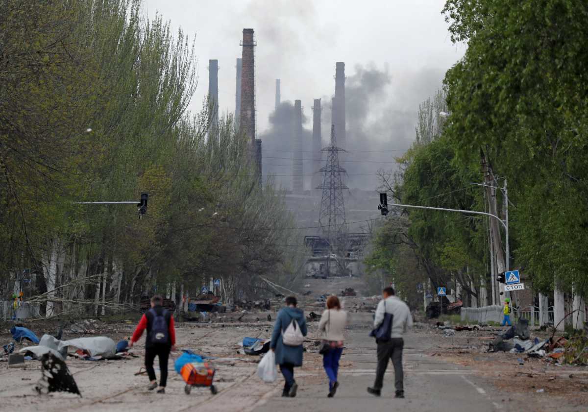 Smoke rises above a plant of Azovstal Iron and Steel Works during Ukraine-Russia conflict in the southern port city of Mariupol, Ukraine May 2, 2022. REUTERS