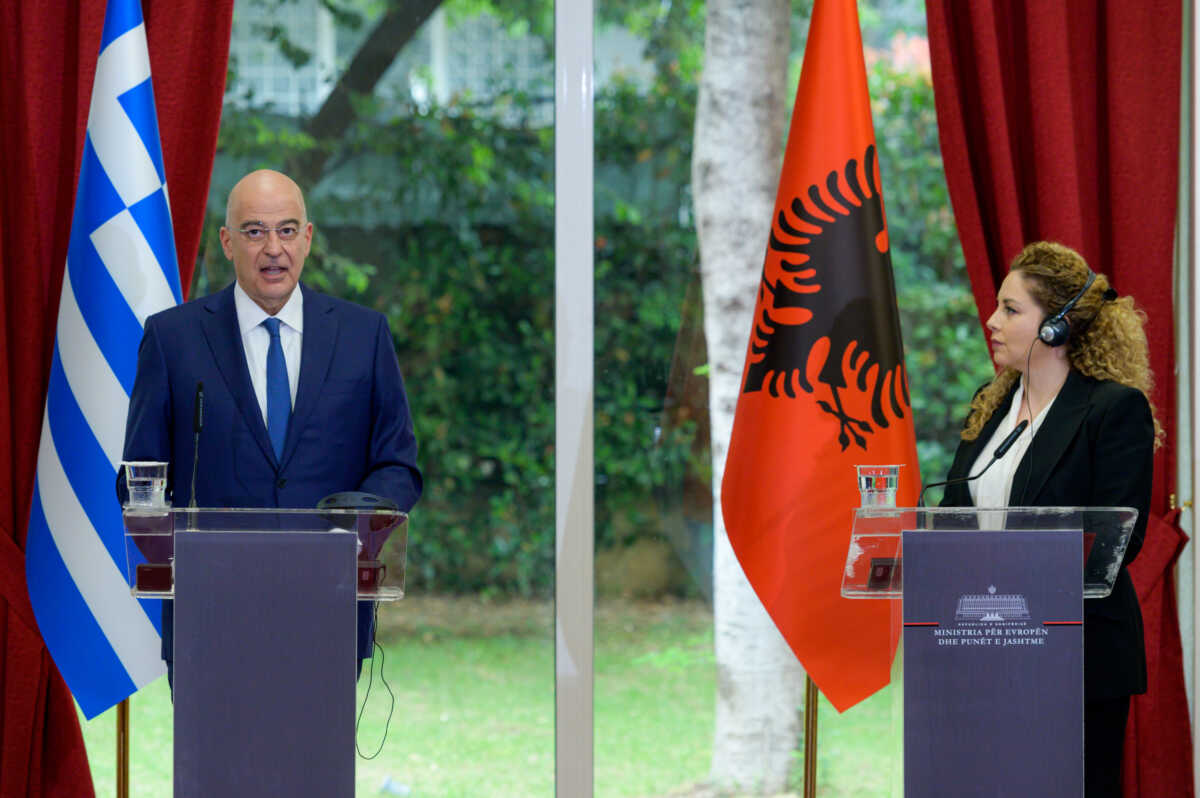 Νίκος Δένδιας από Αλβανία: Οι αναθεωρητικές δυνάμεις να μην αποσταθεροποιήσουν την ευρύτερη περιοχή μας