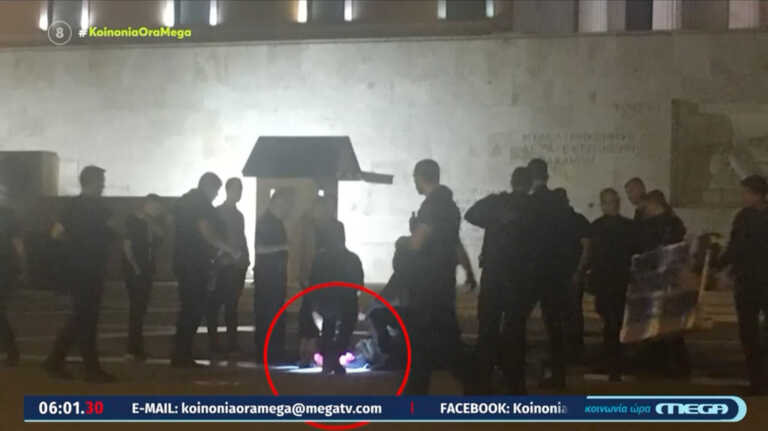 Συναγερμός στο Σύνταγμα - Συνελήφθη άνδρας με καραμπίνα σε αμόκ μπροστά από την Βουλή