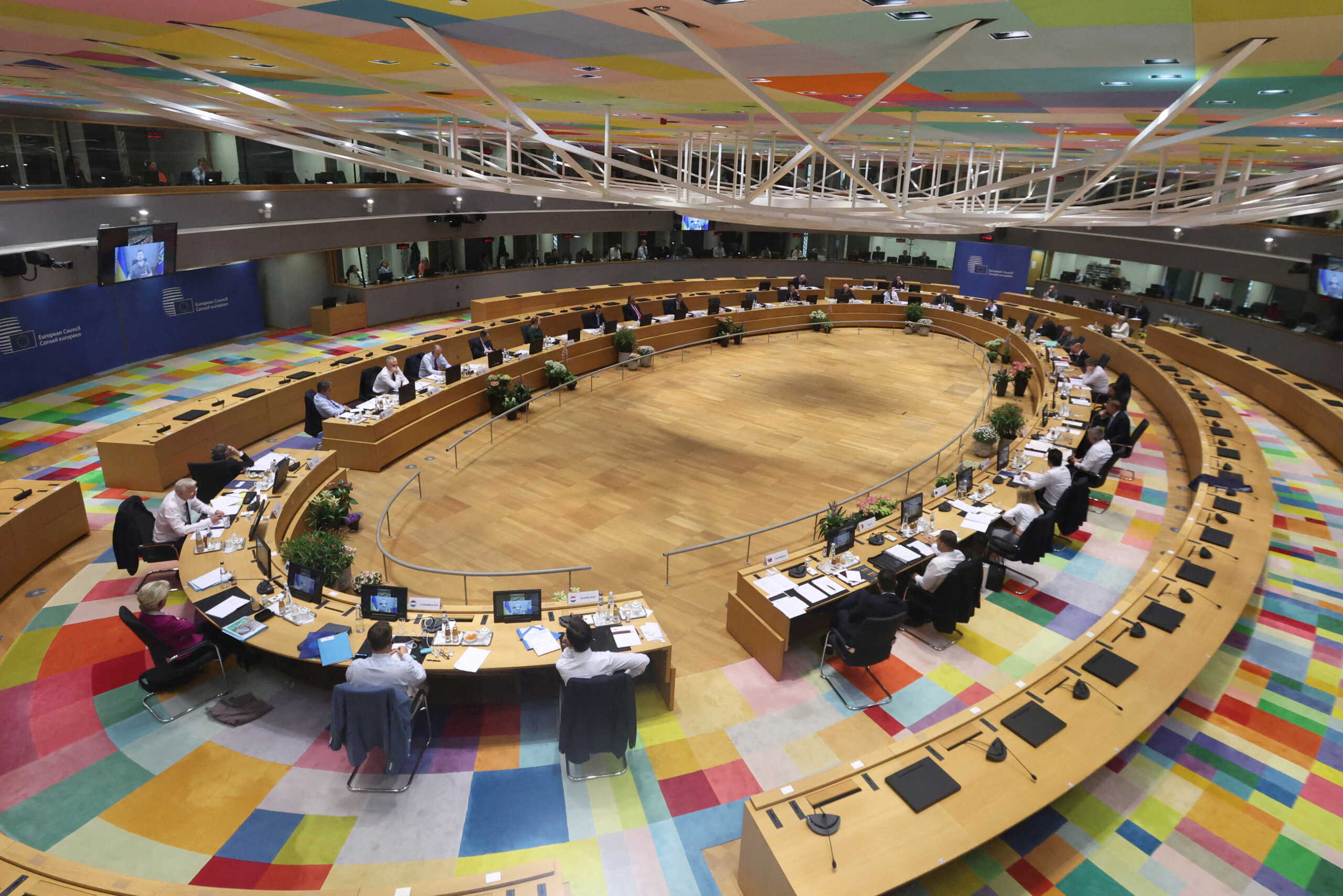 Ukrainian President Volodymyr Zelenskiy speaks during a special meeting of the European Council at The European Council Building in Brussels, Belgium May 30, 2022. Kenzo Tribouillard