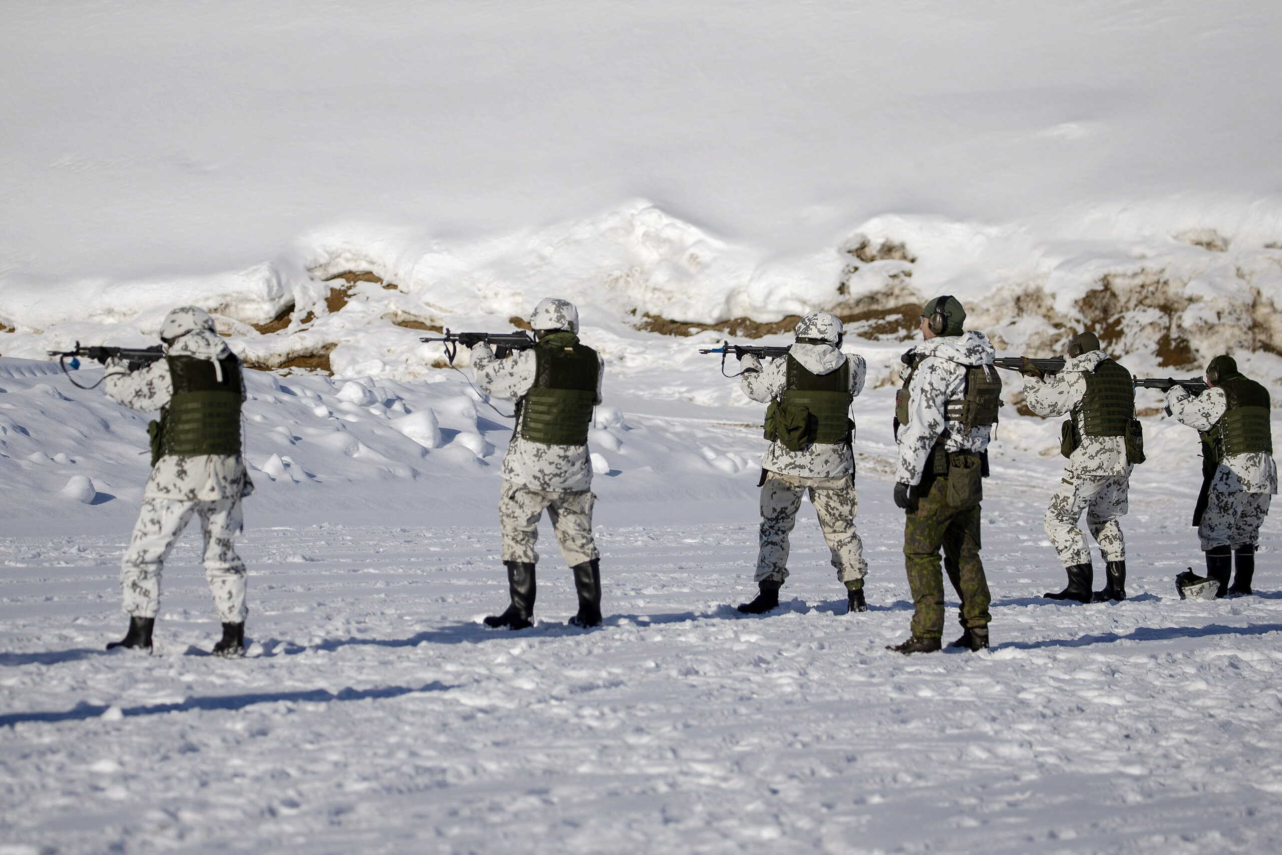 Reservists of the Karelia Brigade shoot with live rounds during the Etela-Karjala 22 (South Karelia 22) local defence exercise in Taipalsaari, Finland March 9, 2022. Picture taken March 9, 2022. Lehtikuva