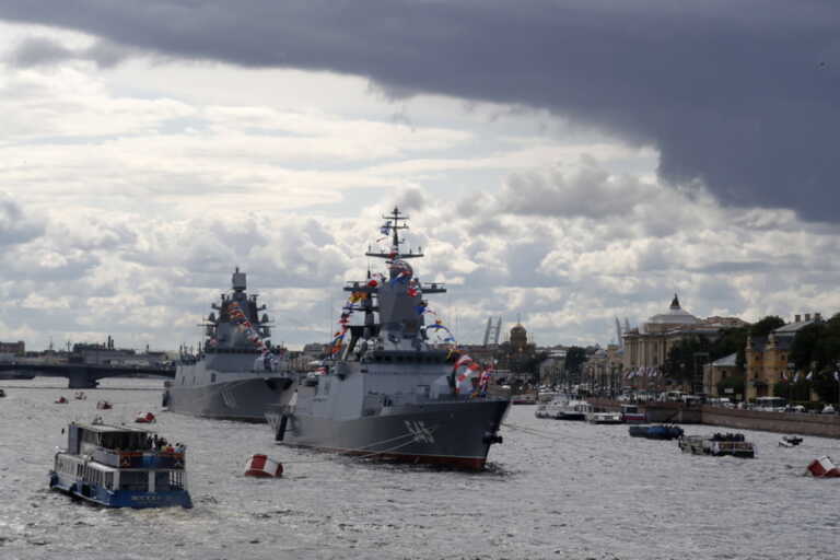 Αναφορές για νέο χτύπημα σε ρωσική φρεγάτα στη Μαύρη Θάλασσα - Οι πρώτες πληροφορίες