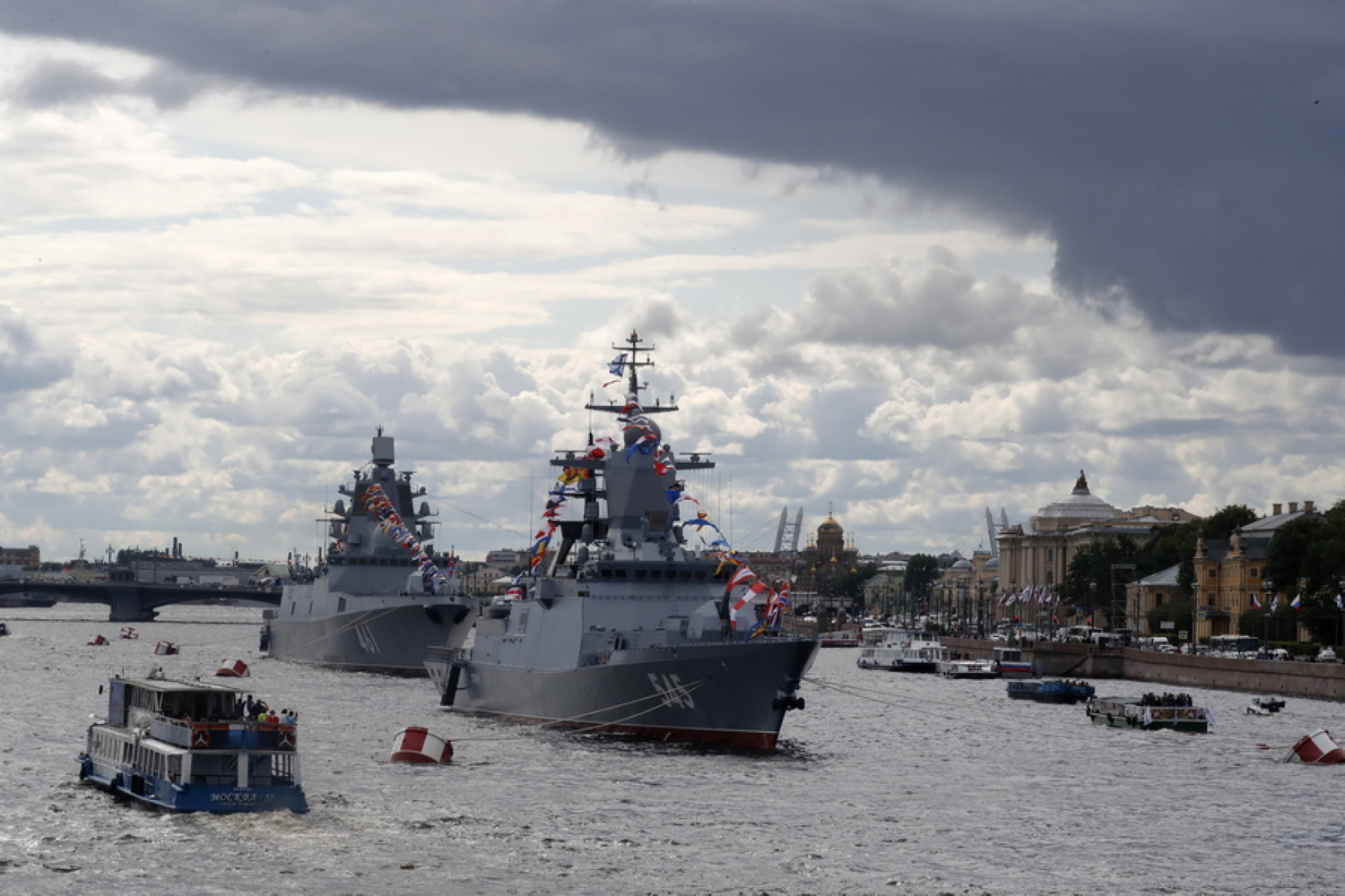 Πόλεμος στην Ουκρανία: Αναφορές για νέο χτύπημα σε ρωσική φρεγάτα στη Μαύρη Θάλασσα