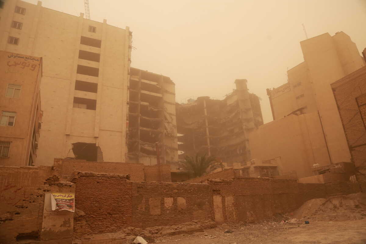 General view at the site of a ten-storey building collapse in Abadan, Iran May 23, 2022. WANA (West Asia News Agency) via REUTERS ATTENTION EDITORS - THIS IMAGE HAS BEEN SUPPLIED BY A THIRD PARTY.