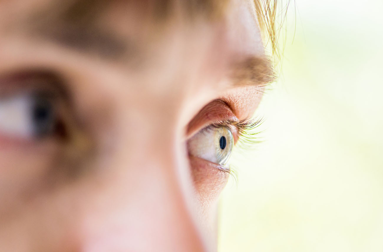 macro human eye
