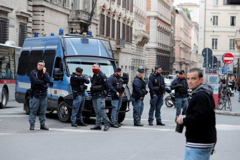 Σικελία: Συλλήψεις 31 μαφιόζων στο Παλέρμο – Μεταξύ τους και ο «νονός» Αντόνιο λο Νίγκρο