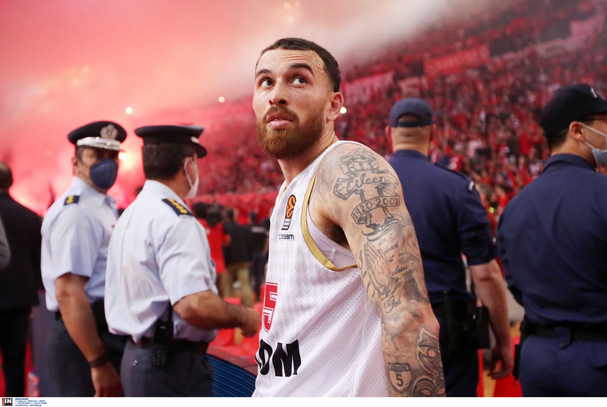 OLYMPIAKOS MONACO EUROLEAGUE  JAMES