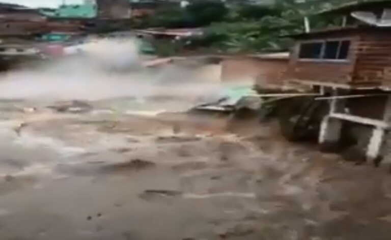 Φονικές βροχοπτώσεις στη Βραζιλία - 37 νεκρού από κατολισθήσεις και πλημμύρες