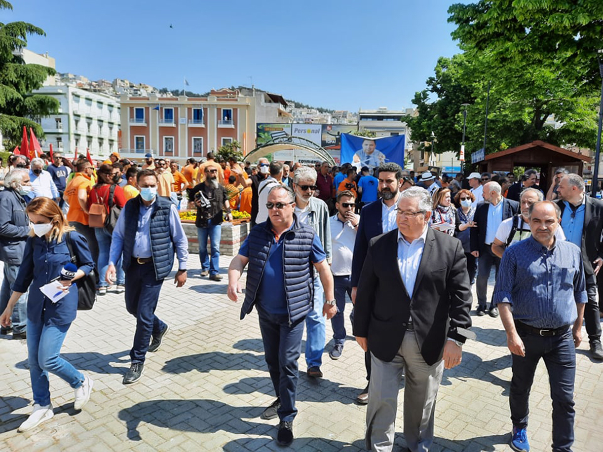 Συνάντηση Κουτσούμπα με τους απολυμένους από τα «Πετρέλαια Καβάλας» και «Λιπάσματα Καβάλας»