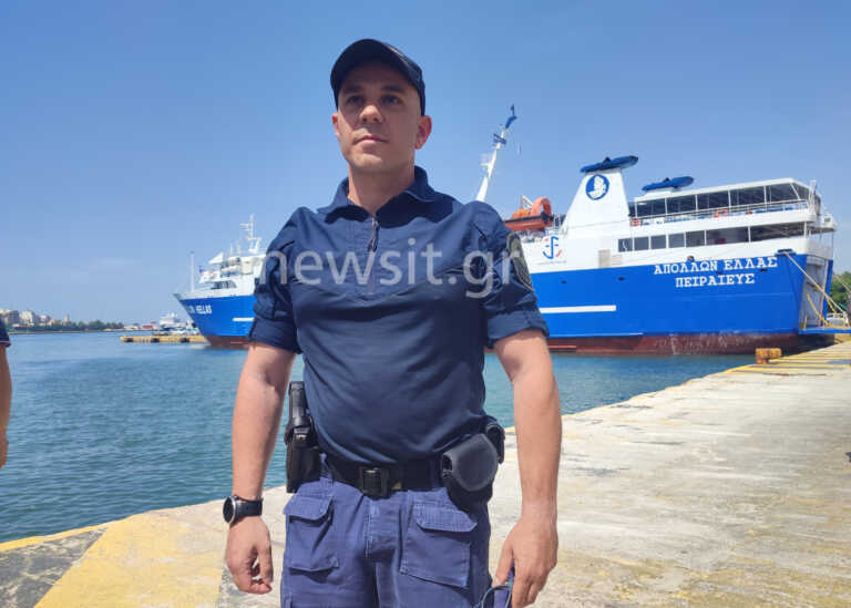 «Βούτηξα χωρίς να το σκεφτώ» λέει ο ήρωας λιμενικός που έσωσε την 5χρονη - Τι αναφέρει ο πατέρας της