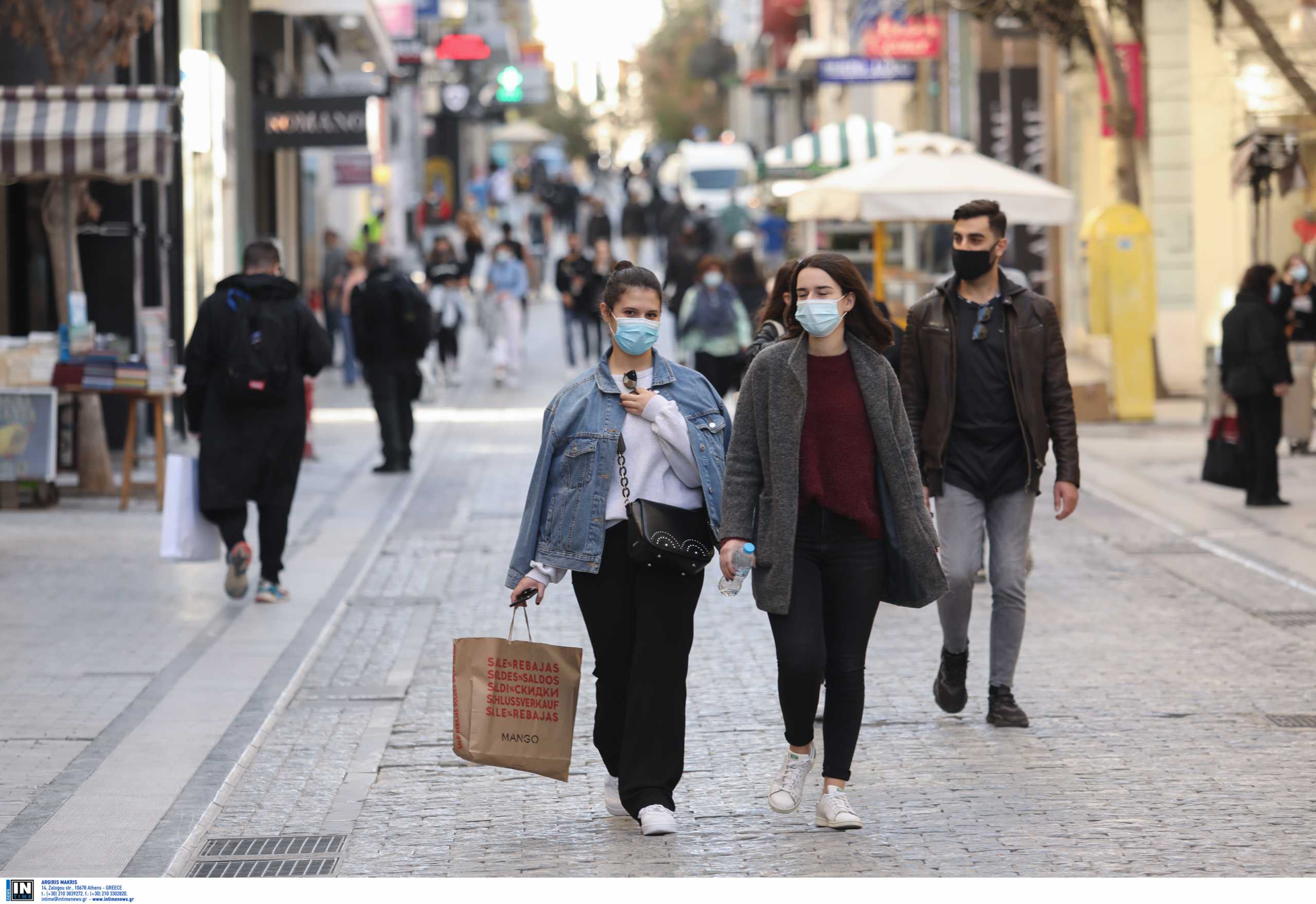 Κορονοϊός: Ανατροπή για τη χρήση διπλής μάσκας – Τι έδειξε έρευνα για την προστασία που προσφέρει