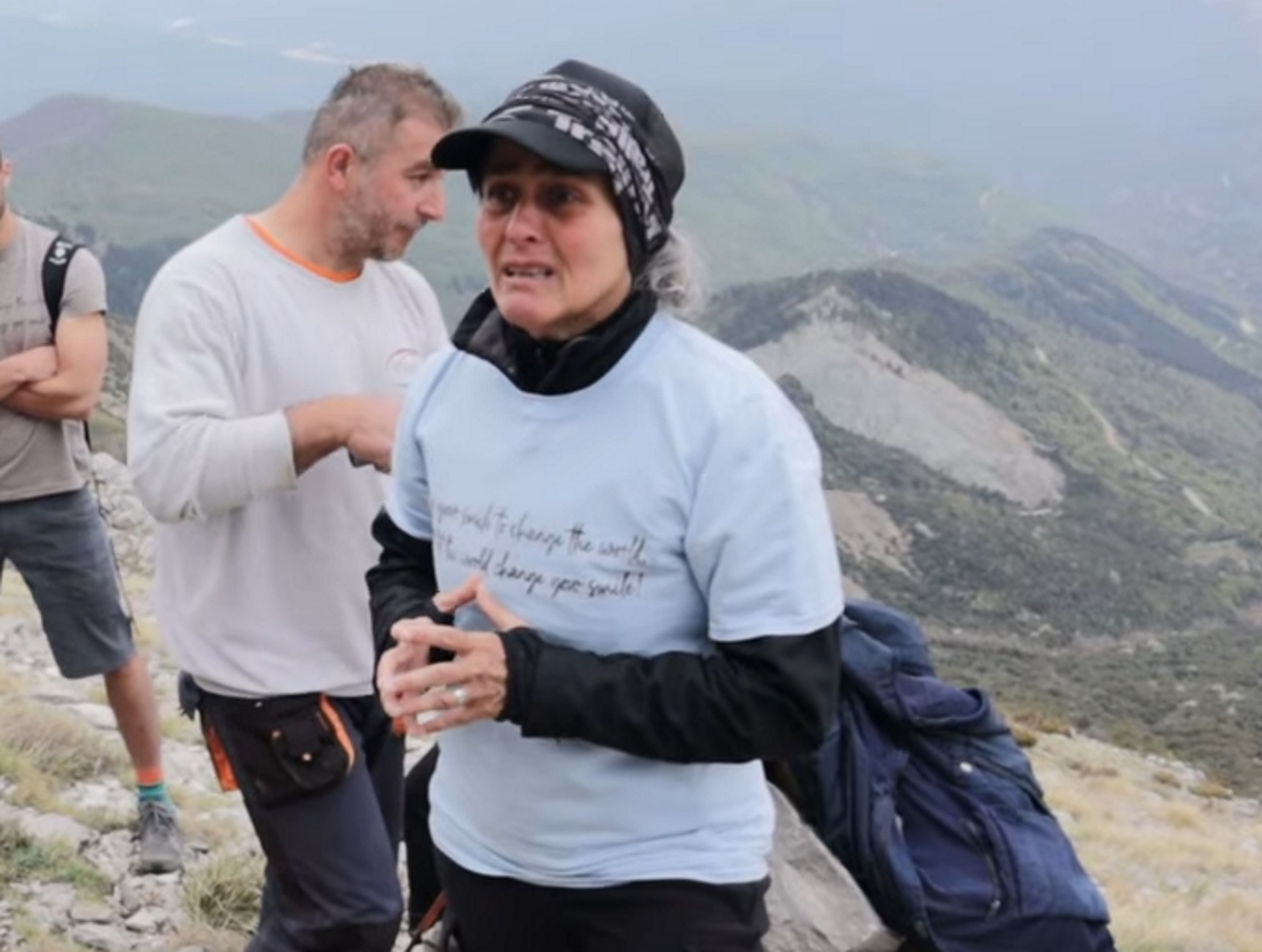 Ερμής Θεοχαρόπουλος: Ράγισε καρδιές η μητέρα του αδικοχαμένου σκιέρ στο  μοιραίο σημείο στα Τζουμέρκα