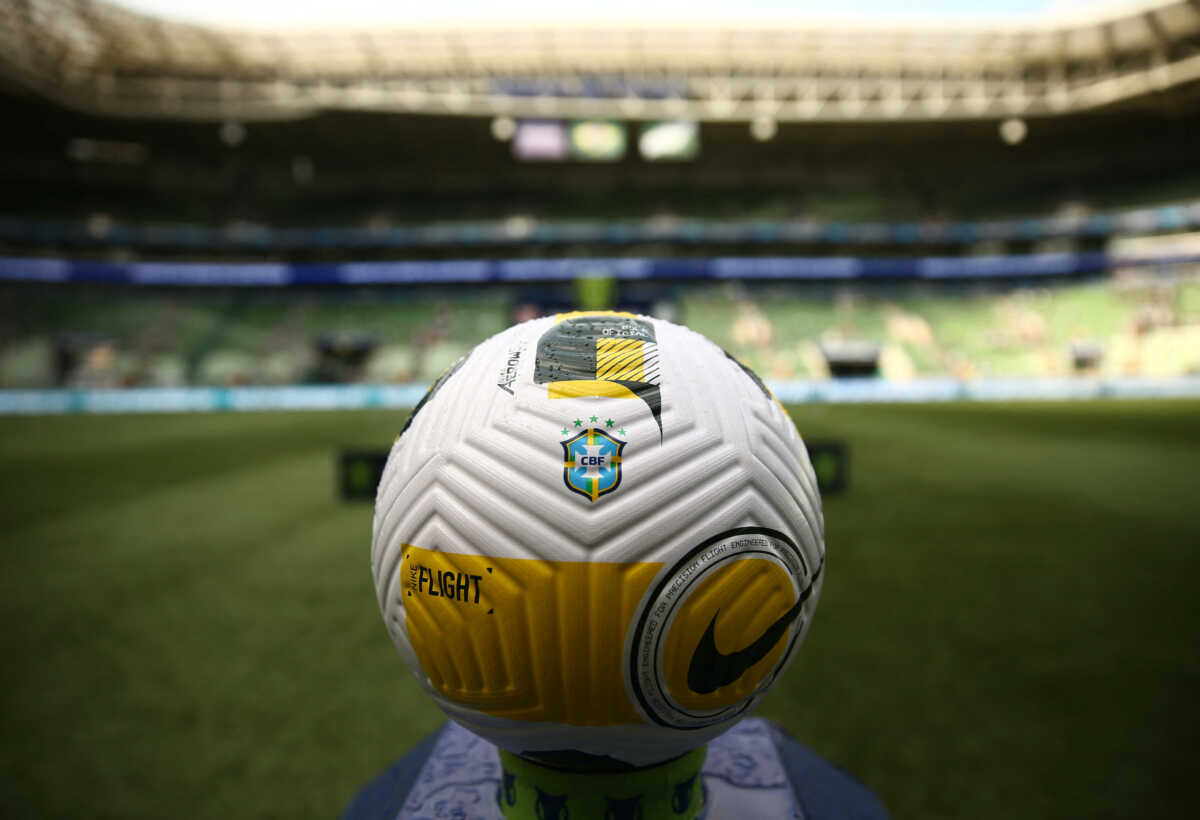 Soccer Football - Brasileiro Championship - Palmeiras v Red Bull Bragantino - Allianz Parque, Sao Paulo, Brazil - May 14, 2022  General view of the match ball before the match REUTERS