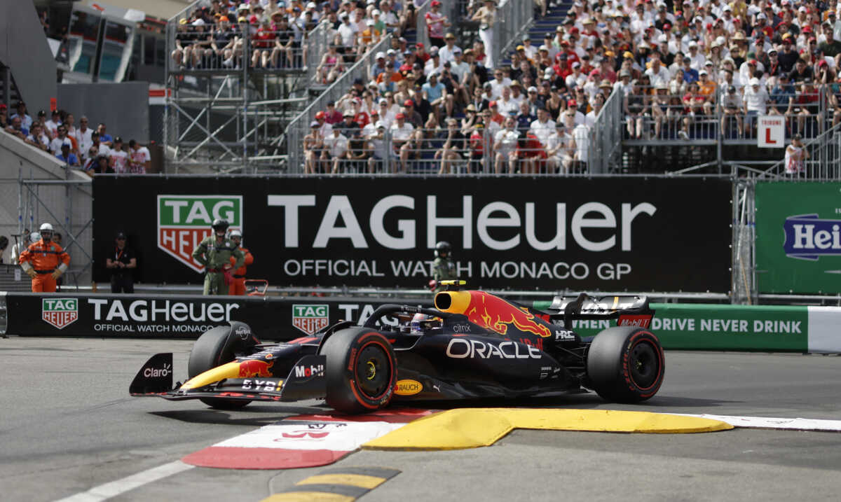 Formula One F1 - Monaco Grand Prix - Circuit de Monaco, Monte Carlo, Monaco - May 28, 2022 Red Bull's Sergio Perez during qualifying REUTERS