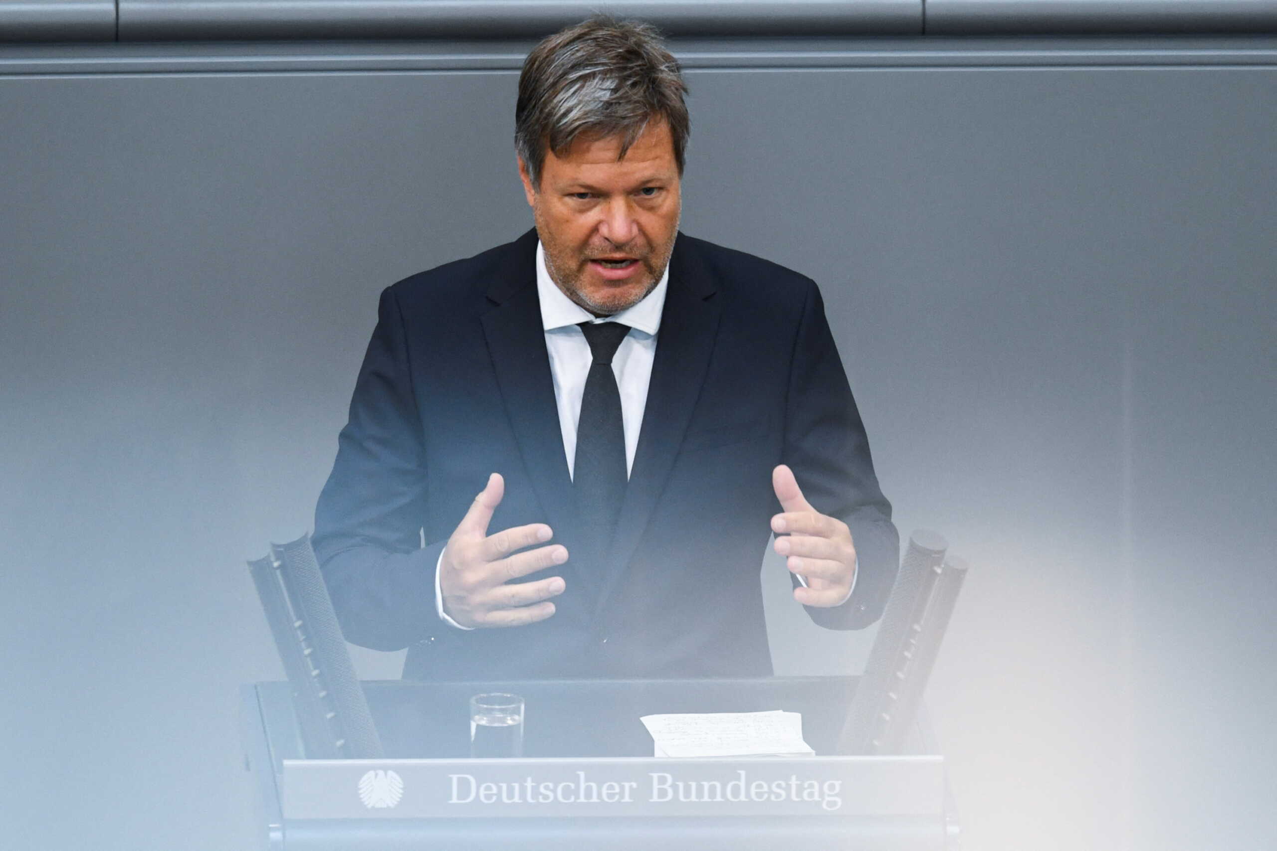 German Economy and Climate Minister Robert Habeck speaks during a plenary session at the Bundestag, the lower house of Germany's federal parliament, in Berlin, Germany May 12, 2022.  REUTERS
