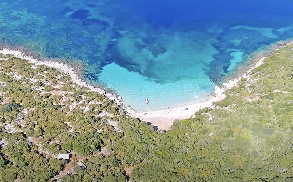 Σαπιέντζα: Το μαγευτικό νησάκι με την ονειρεμένη παραλία