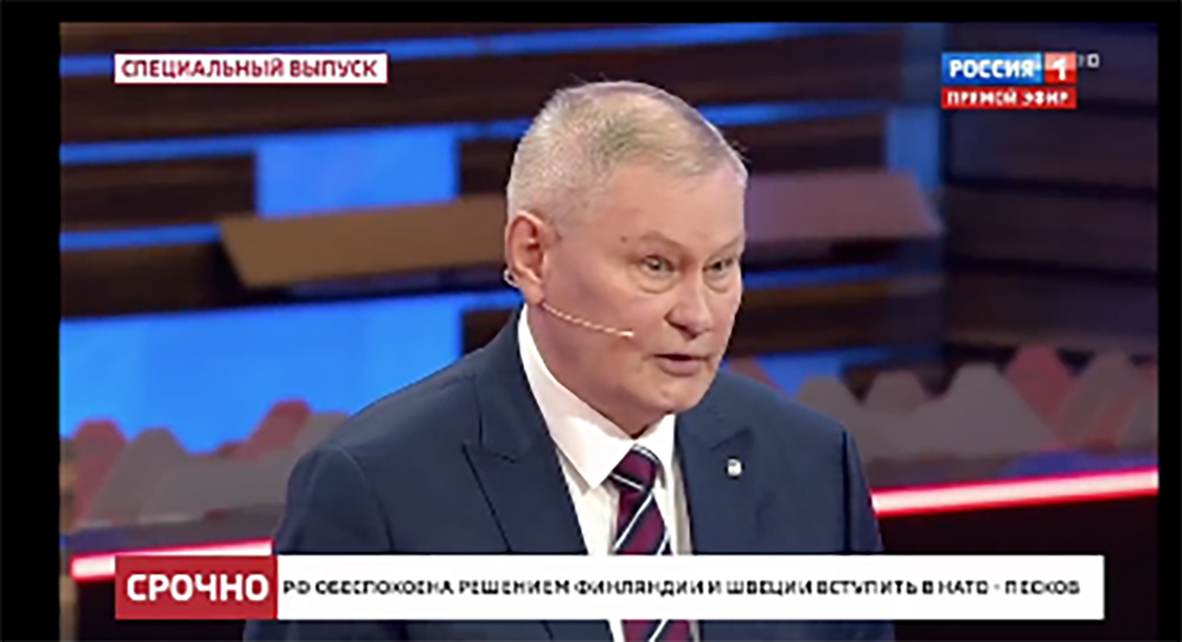 Ο αναλυτής που μπήκε στο μάτι του Πούτιν – Η ατάκα του στην δημόσια τηλεόραση που εξόργισε την παρουσιάστρια