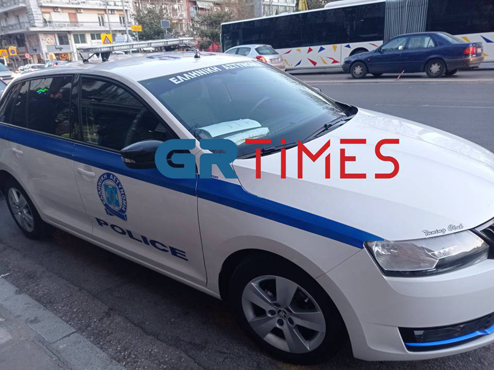 Θεσσαλονίκη: Άγρια αιματηρή συμπλοκή μπροστά σε παιδιά και γονείς – Δύο τραυματίες