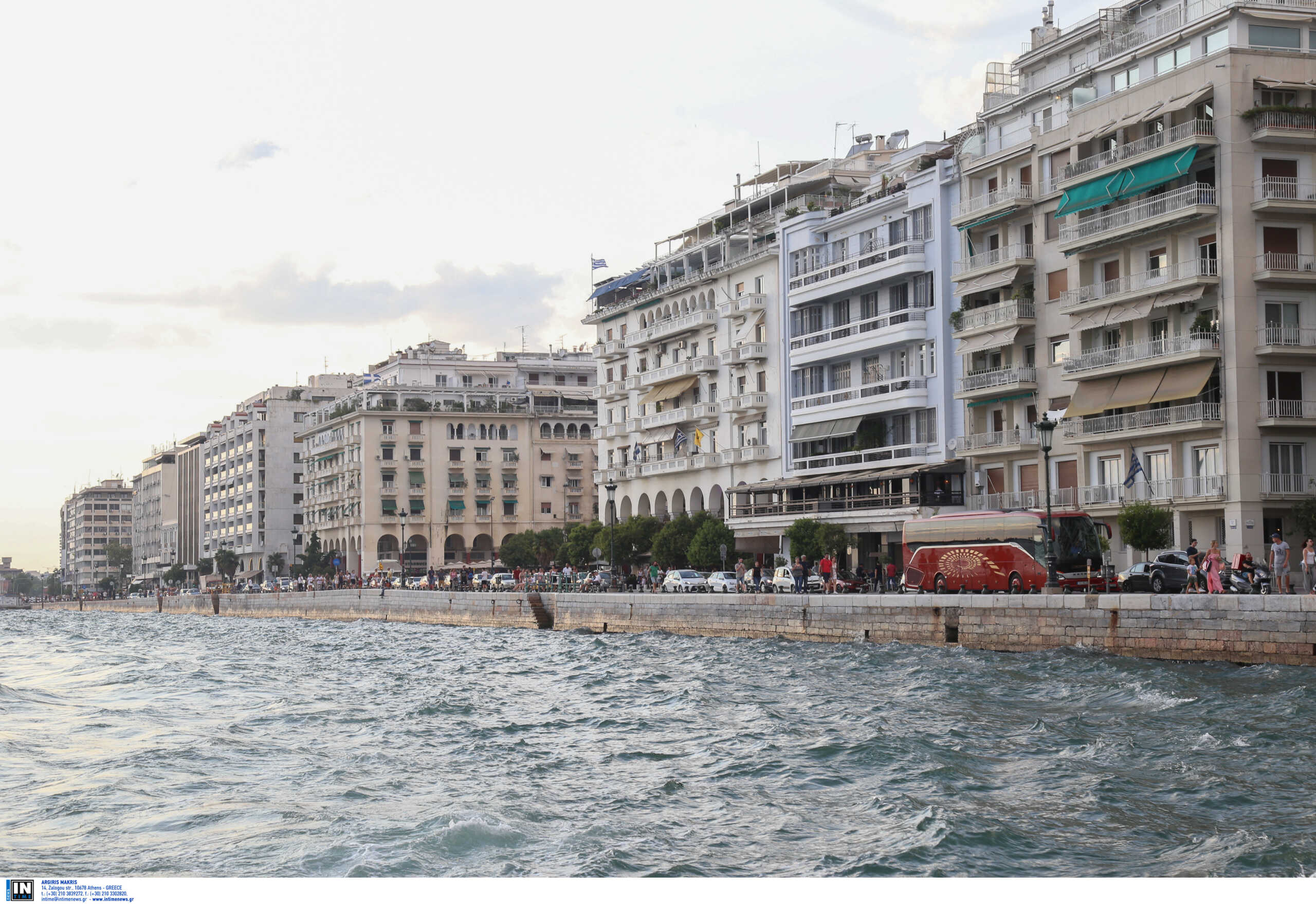 Θεσσαλονίκη: Αντιδήμαρχος, λογιστής και εφοριακός συνελήφθησαν για «φακελάκι»