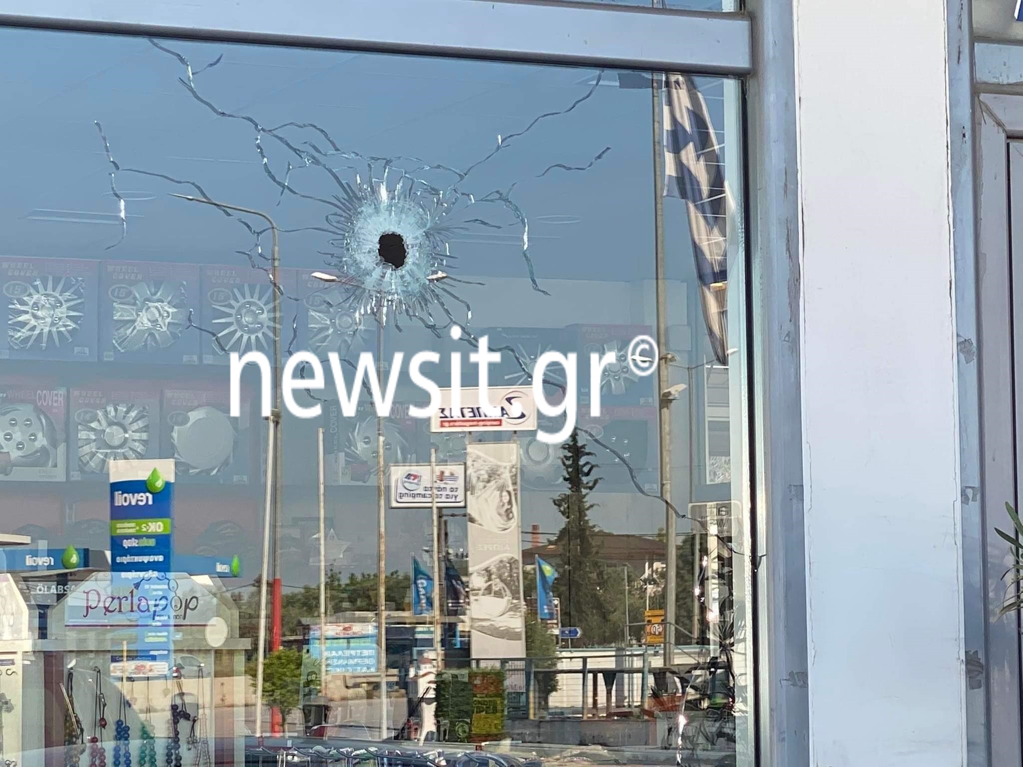 Θεσσαλονίκη: «Γάζωσαν» με σφαίρες το βενζινάδικο του πρόεδρου των βενζινοπωλών της πόλης – Μαφιόζικο χτύπημα
